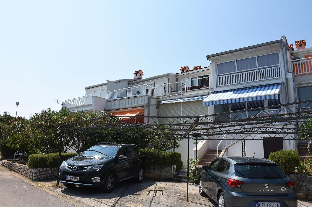 Cosy Studio With A Terrace And A Sea View 拉维尼 外观 照片
